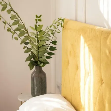 Apartment Deak20